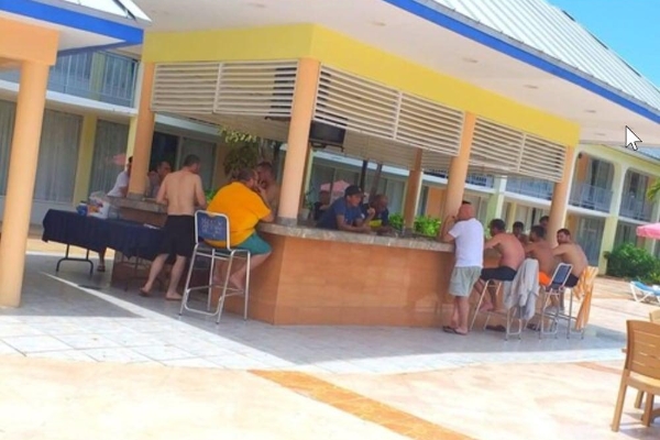 Royal Islander Hotel (Freeport)